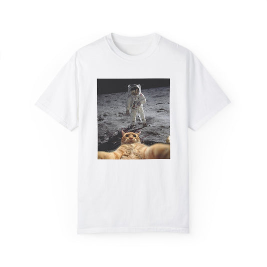 Moon Landing Cat Selfie Comfort Colors Unisex T-Shirt
